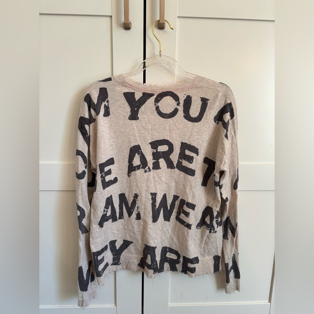 Lisa Todd Take A Stand sweater, size small cotton Excellent condition - Picture 2 of 5